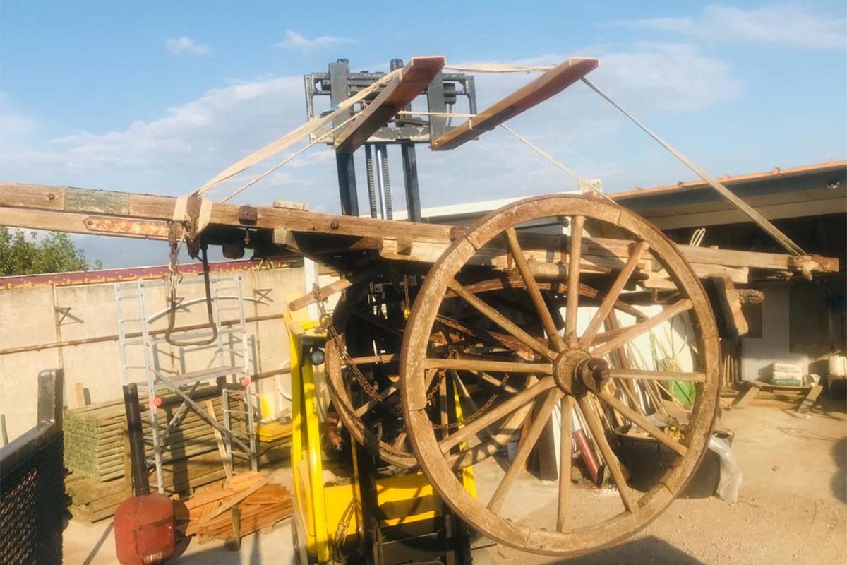 Restauro di un carro agricolo anni ’50 nel Cilento