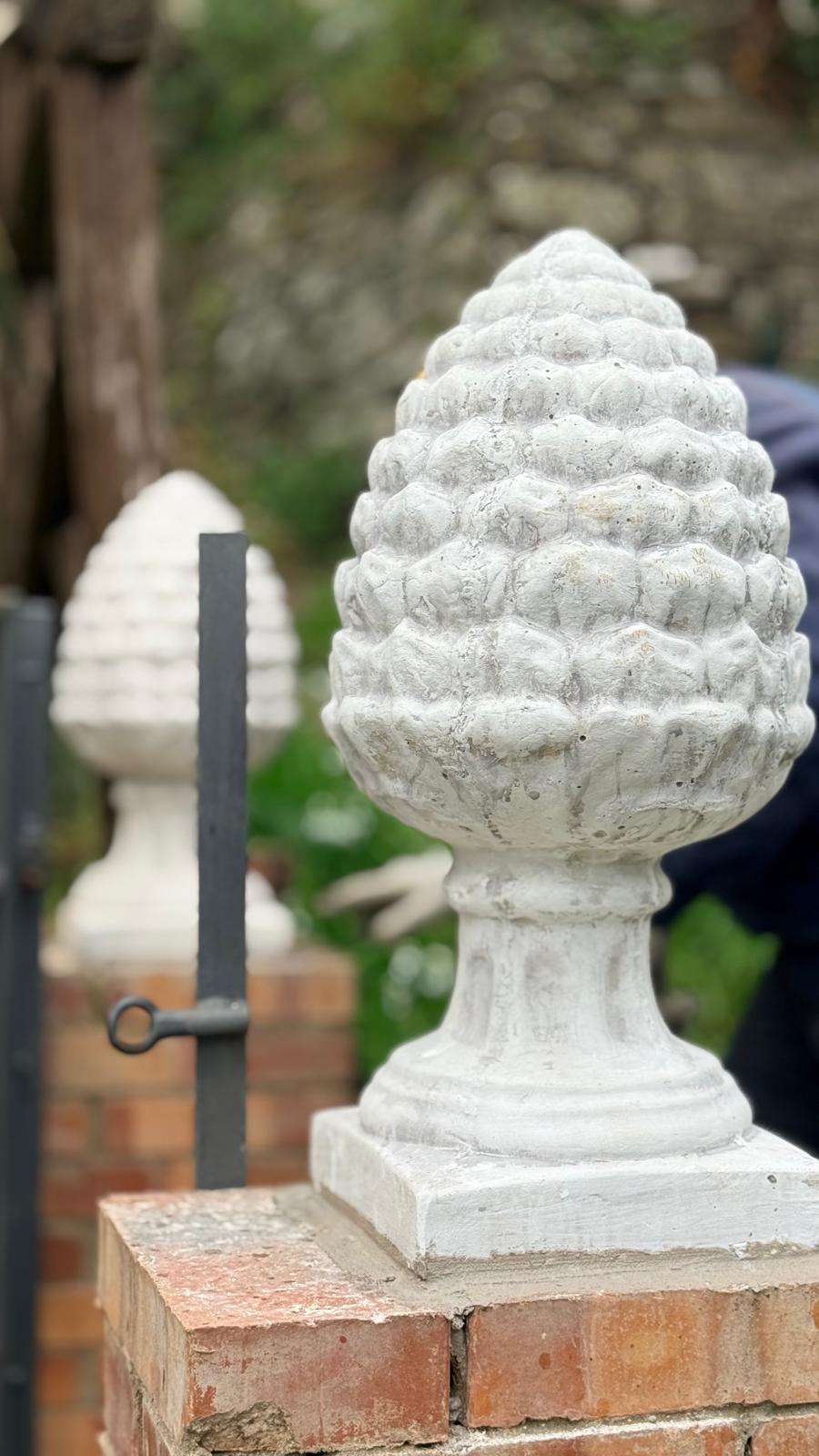 Pigna in Cemento Vibrato Pigna in cemento vibrato per arredo giardino Pino Garden & Wood di Pasquale Pino Casal Velino (SA)